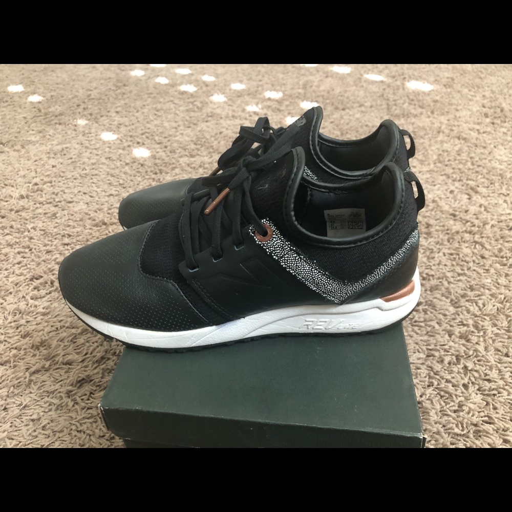 New balance 247 leather sneaker 6.5